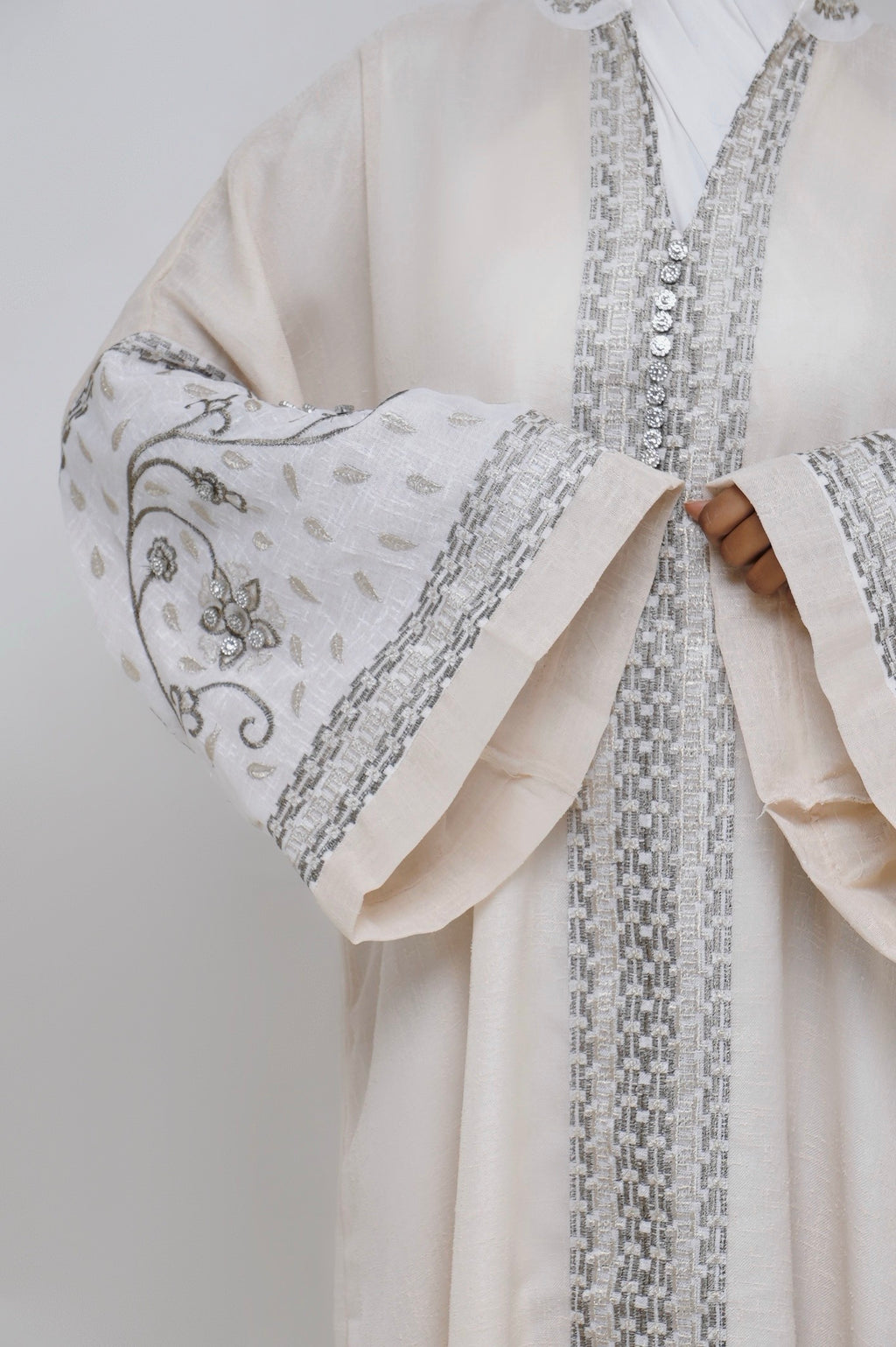 Abaya Amira